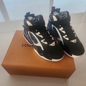LOUIS VUITTON TRAINER 2 SNEAKERS